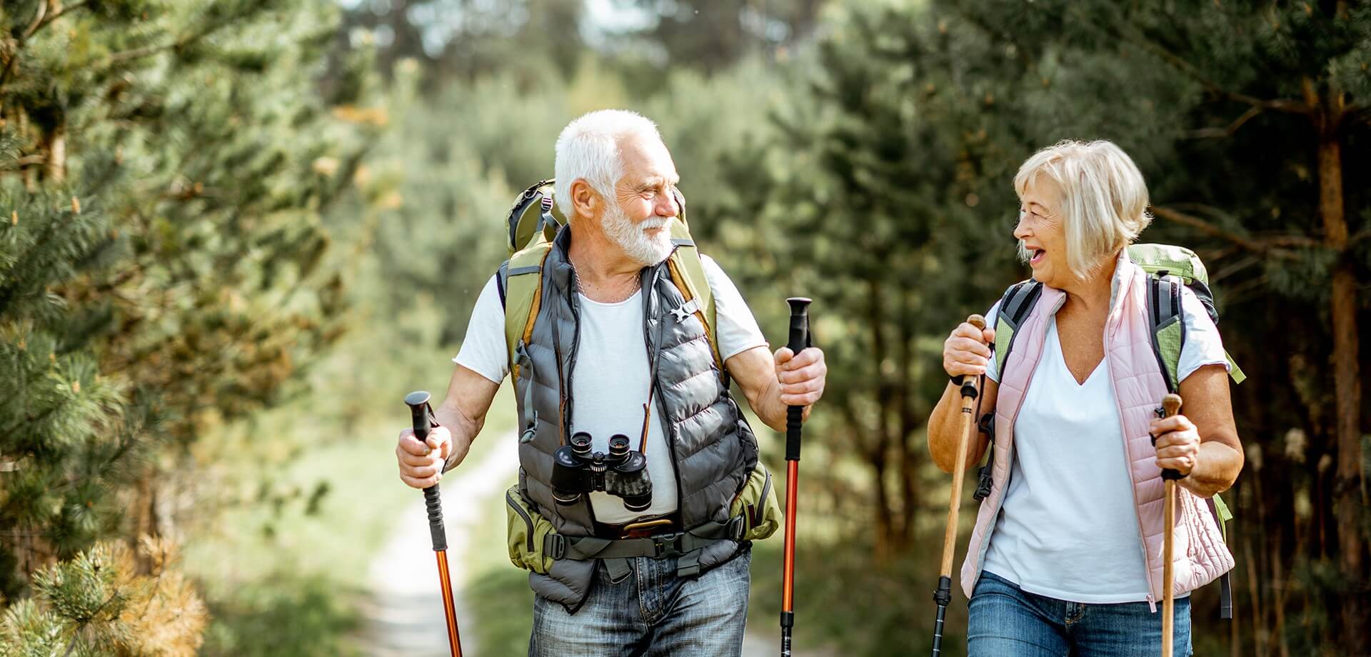 Acupuncture-of-Iowa_Iowa-City_home-slider-people-hiking